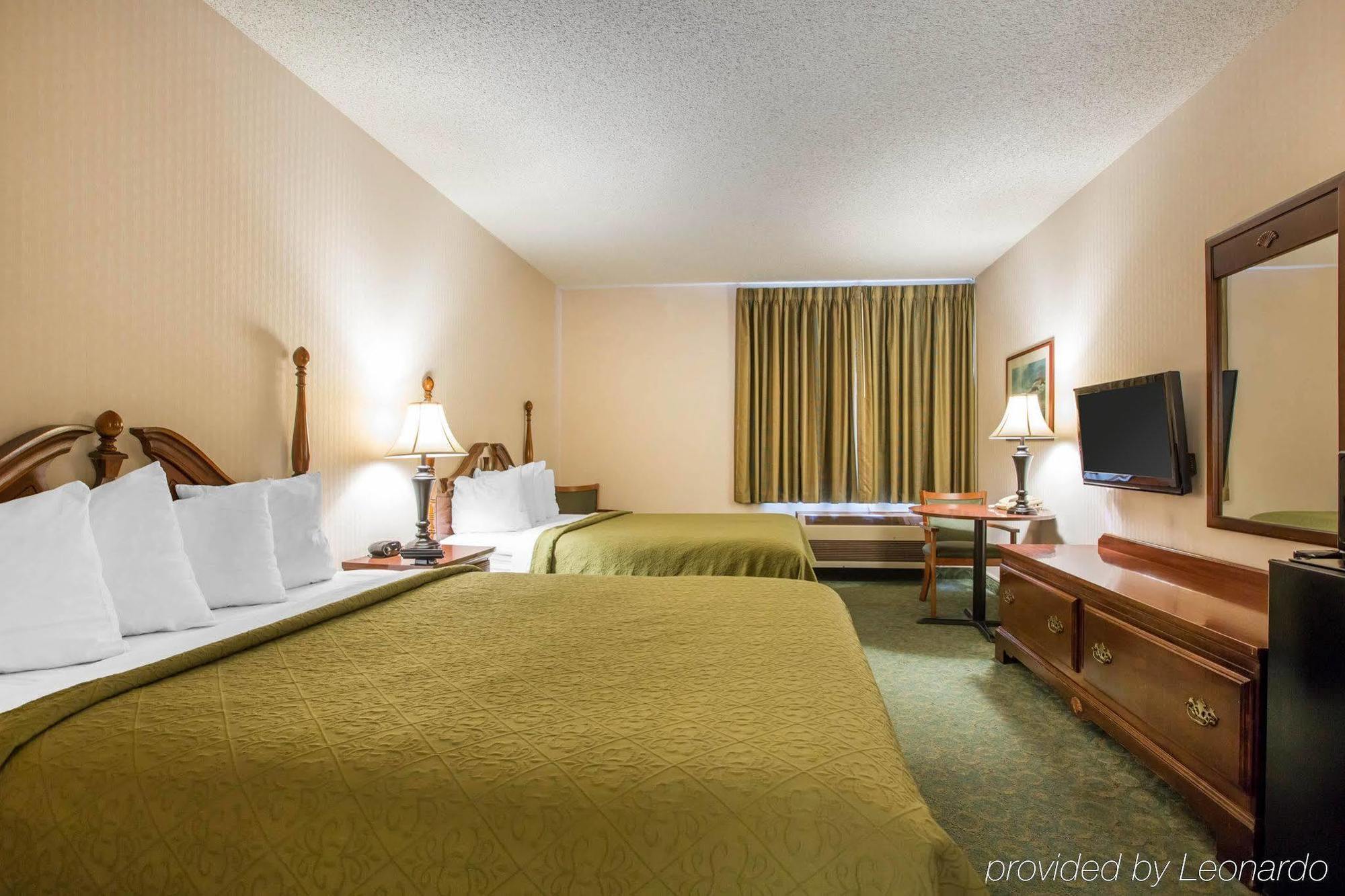 מלון Ramada By Wyndham ארקטה מראה חיצוני תמונה